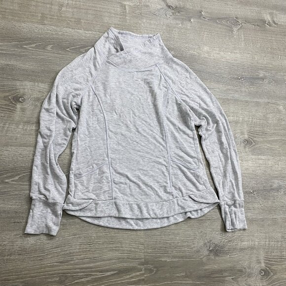 Yogalicious Women's Long Sleeve Sweatshirt with Thumb Holes Medium - Picture 1 of 4